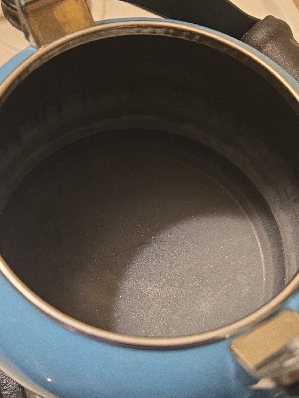 Le Creuset Carribean Blue Teakettle with Black Handle and Knob - Picture 6 of 16